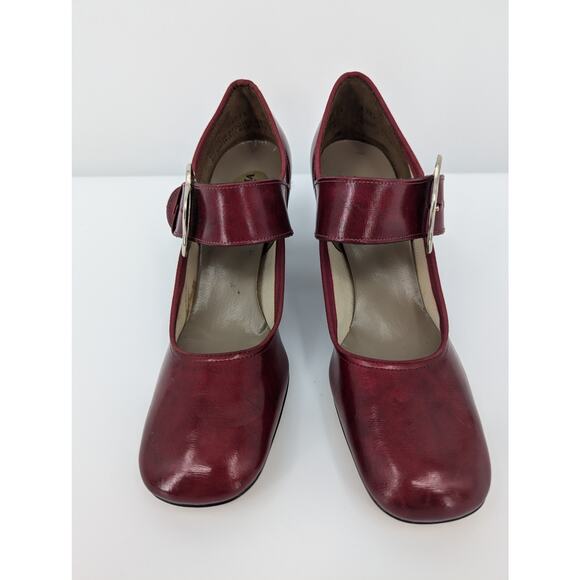 Vintage Mary Jane Burgundy Red Heels Size 7AA Buckle Detail Chunky Block Heel - Picture 10 of 11
